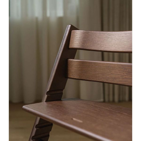 Pack Chaise haute Tripp Trapp chêne Warm brown et son Baby Set