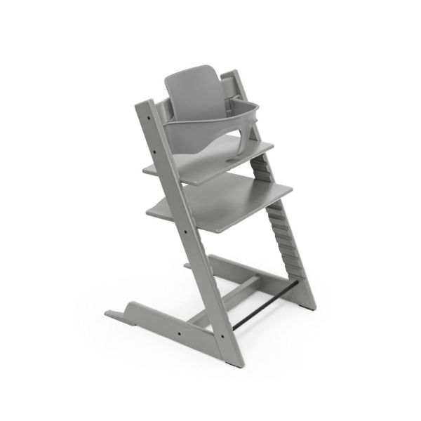 Pack Chaise haute Tripp Trapp Gris tempête et son Baby Set offert