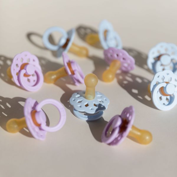 Pack de 2 sucettes Bohème Caoutchouc 6 mois+ Fossil Grey et Mauve