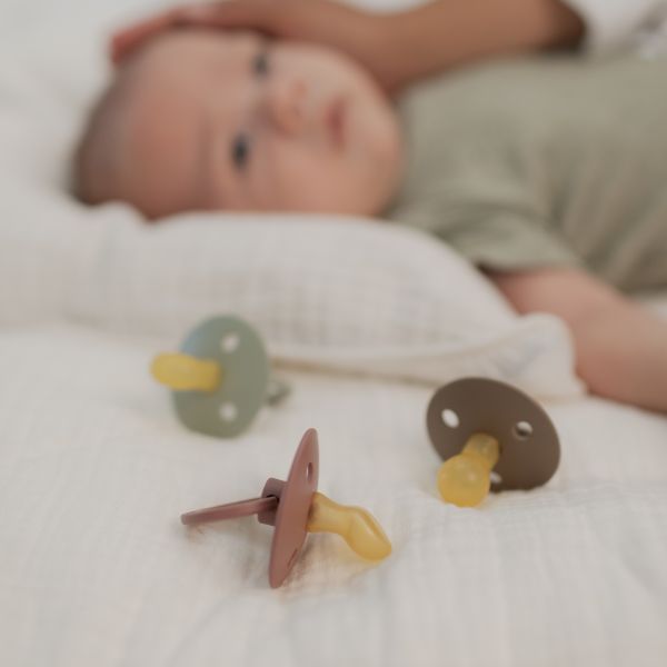 Pack de 2 sucettes Colour Caoutchouc anatomique 0-6 mois Fossil Grey et Mauve