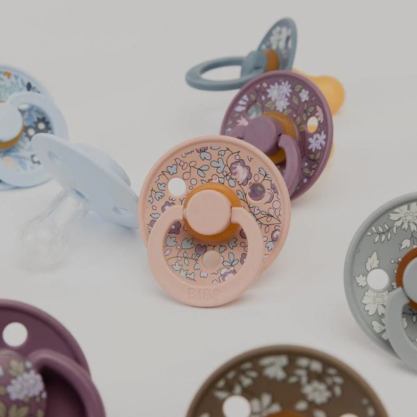 Pack de 2 sucettes Colour Caoutchouc Liberty 6 mois+ Chamomile Lawn Violet sky mix