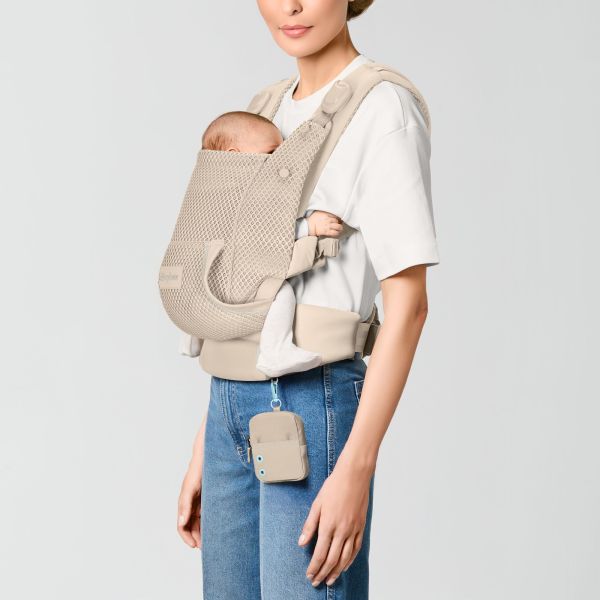 Porte bébé physiologique Laya Almond Beige