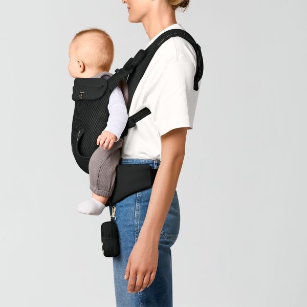 Porte bébé physiologique Laya Magic Black