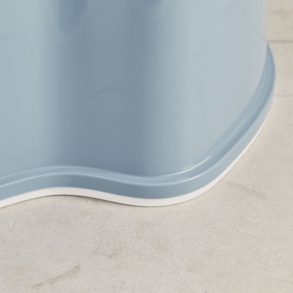 Pot fauteuil bleu profond et blanc