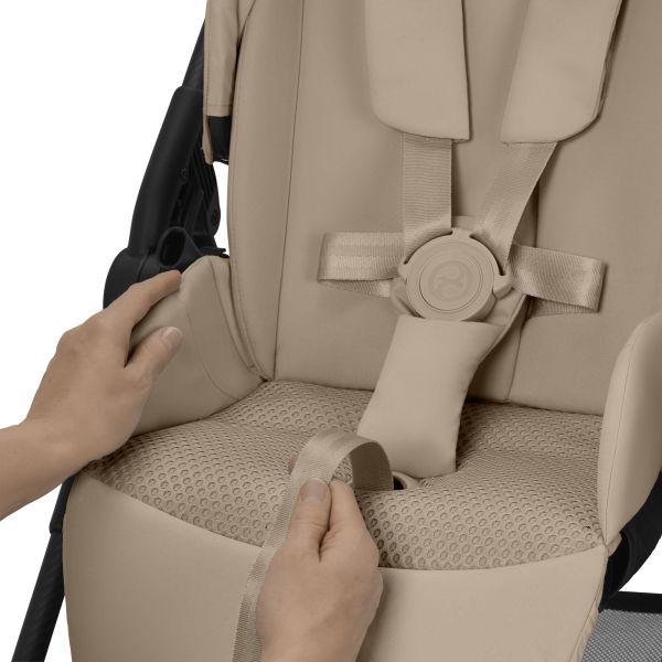 Poussette ultra légère Melio Carbon Almond Beige