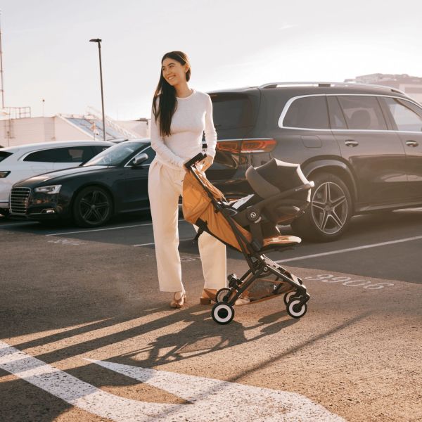 Poussette duo Libelle 5 ultra compacte Dune Grey avec siège auto Cloud T i-Size