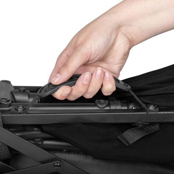 Poussette Ultra compacte Fold N Care Black