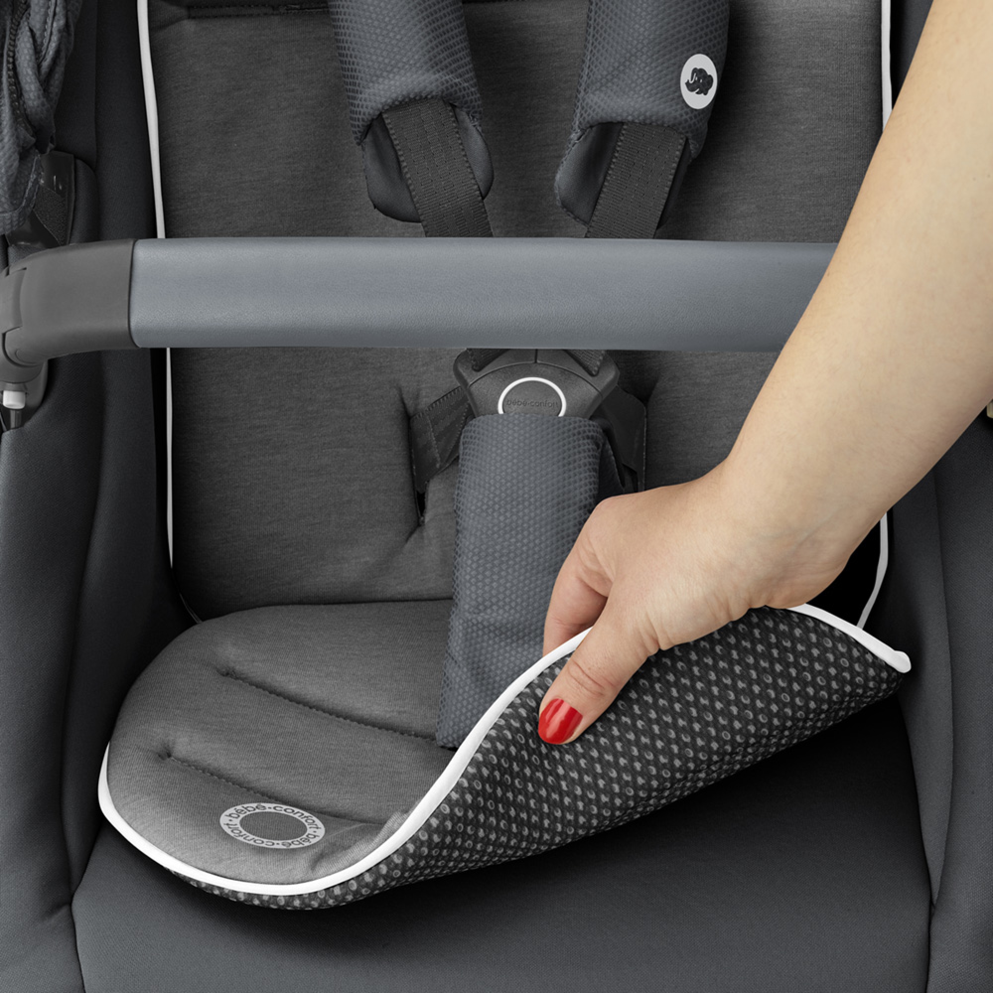 Bebe Confort Poussette Lila Cp Essential Graphite Made In Bebe Bebe Confort Poussette Lila Cp Essential Graphite Made In Bebe