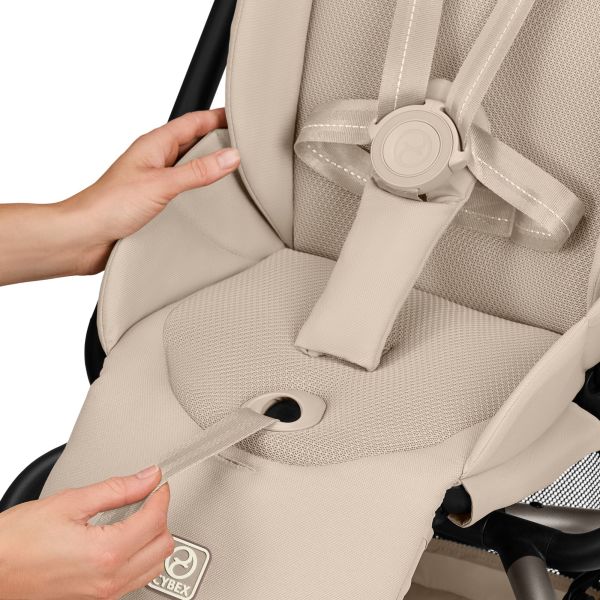 Poussette trio Eezy S Twist+ 2 pivotante Almond Beige avec nacelle Cot S et siège auto Cloud T i-Size Tissu Plus