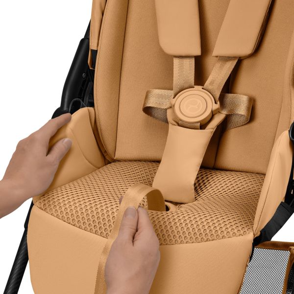Poussette trio Melio Carbon 6 Cinnamon Yellow avec siège auto Cloud G i-Size et nacelle