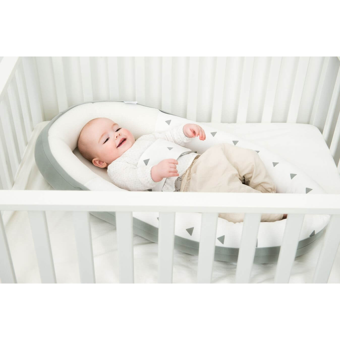 Reducteur De Lit Doomoo Cocoon Gris Made In Bebe Reducteur De Lit Doomoo Cocoon Gris Made In Bebe