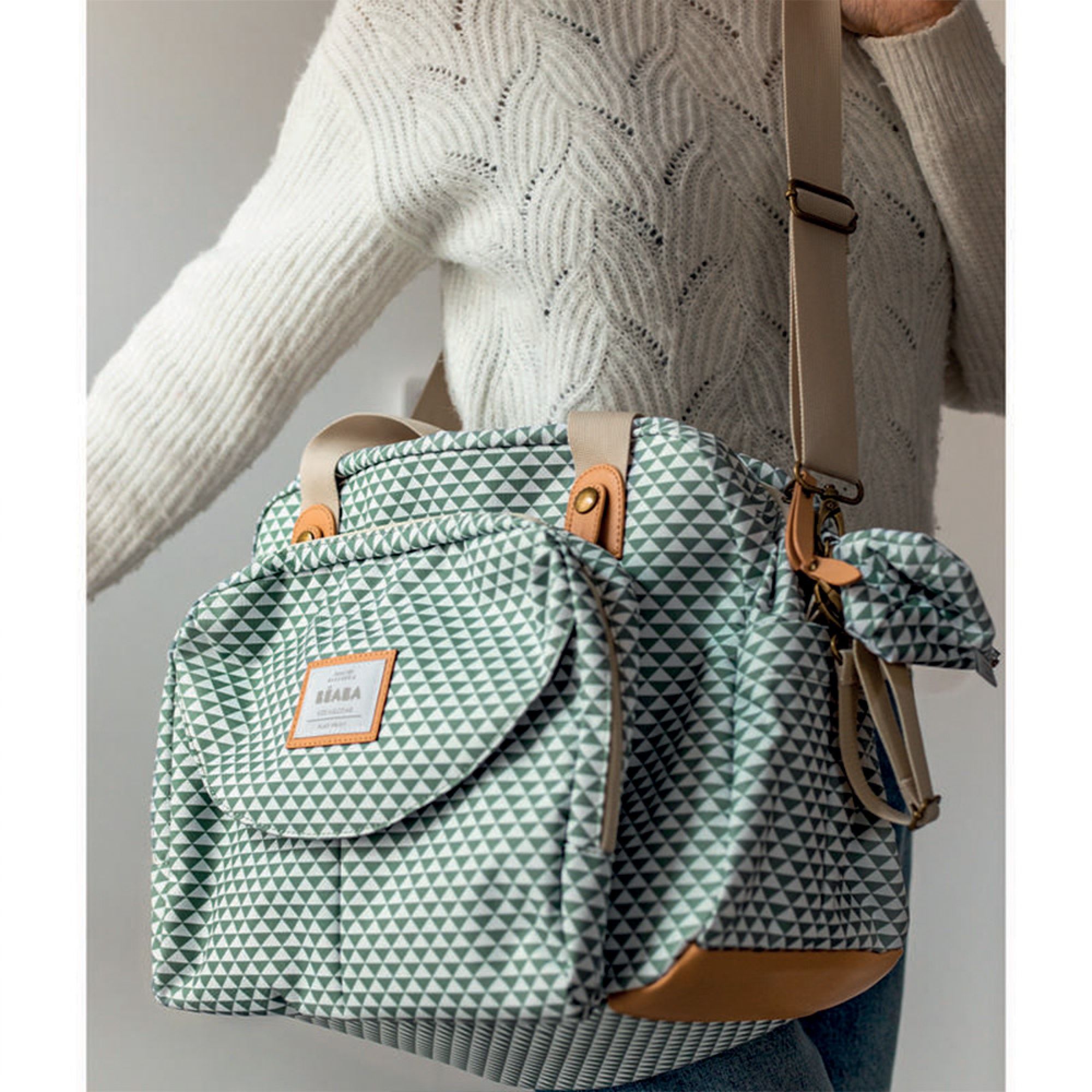 Sac Genève II PLAY PRINT Sage Green BEABA, Vente en ligne de Sac à langer