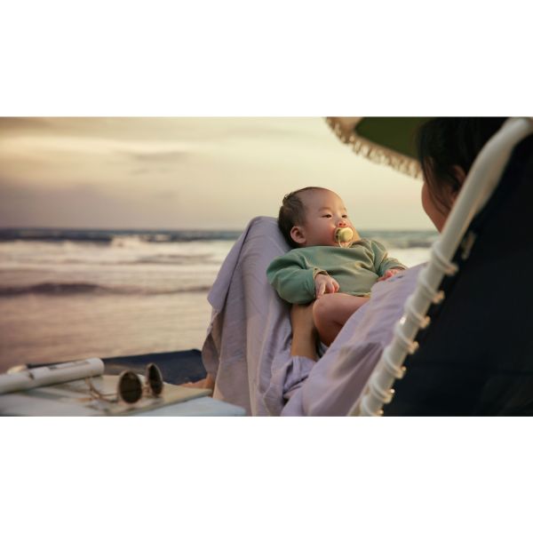 Lot de 2 sucettes Ultra Air 0-6 mois SCF087/05