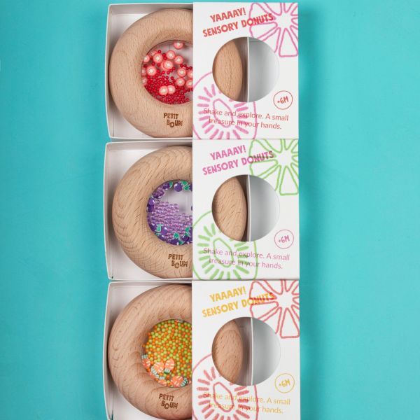 Hochet sensoriel bébé Donut en bois Aubergines