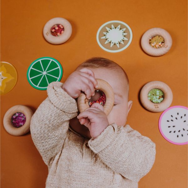Hochet sensoriel bébé Donut en bois Raisins