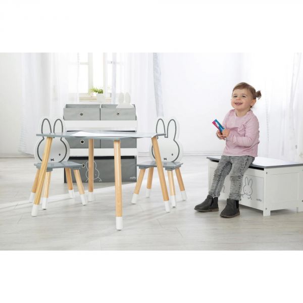 Set d'une table et de deux chaises enfants Miffy