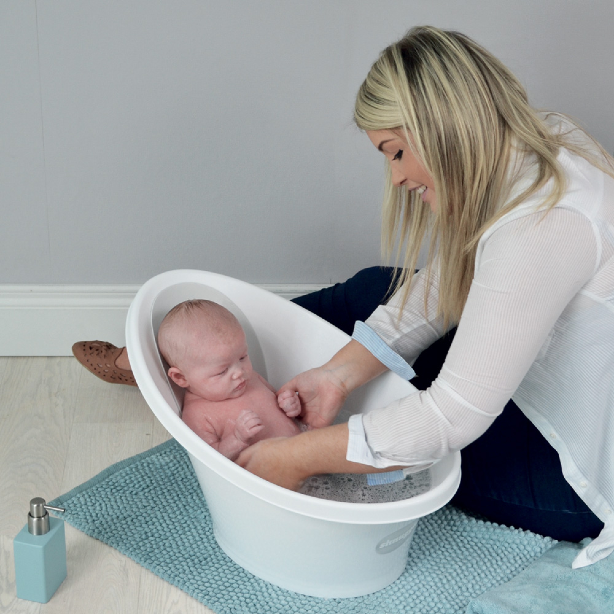 Réducteur de baignoire bébé Gris