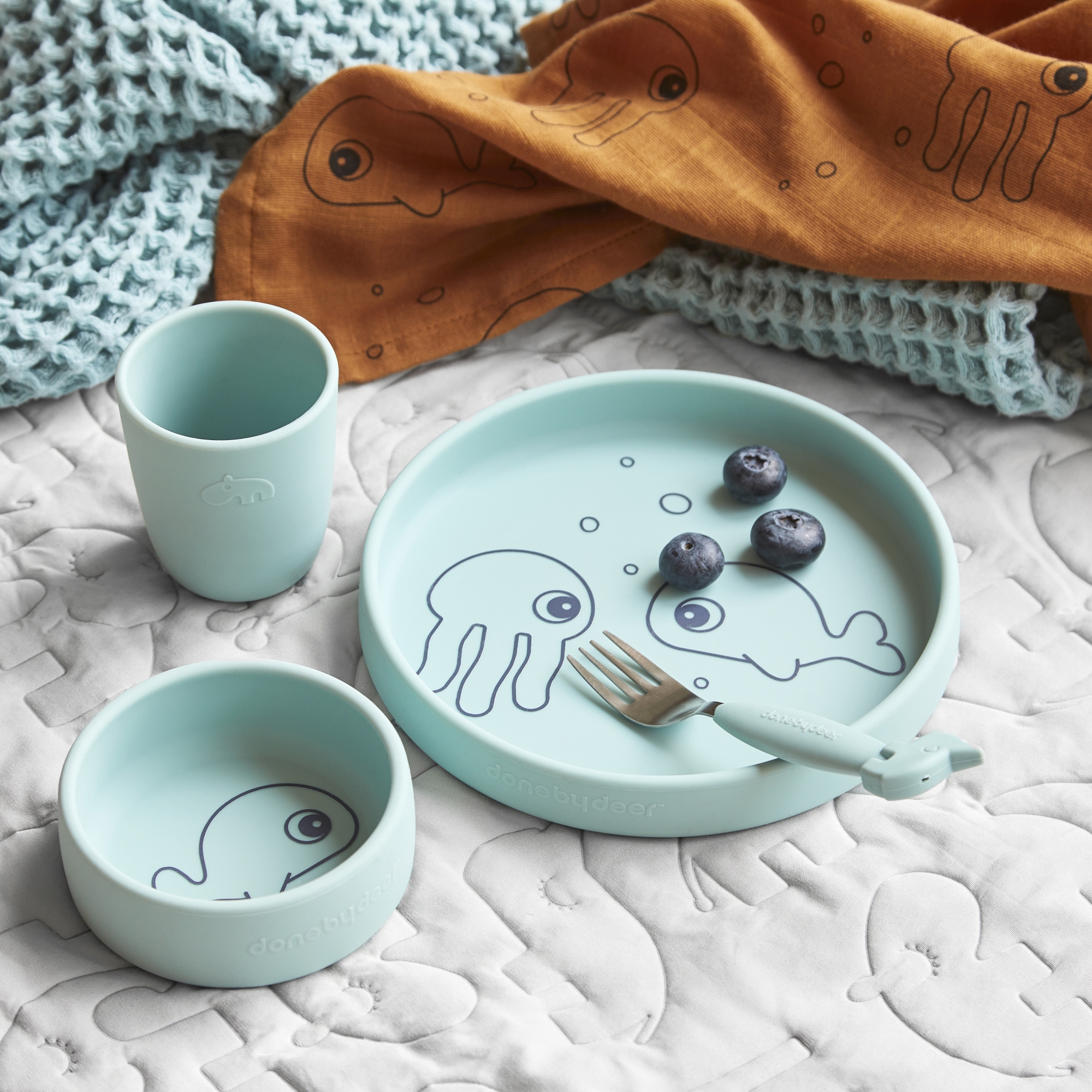 Done By Deer Coffret Repas Bebe Silicone Sea Friends Bleu Made In Bebe Done By Deer Coffret Repas Bebe Silicone Sea Friends Bleu Made In Bebe