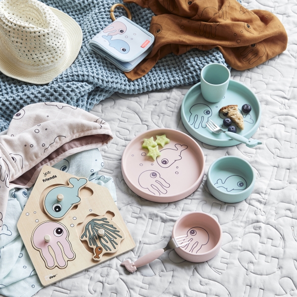 Coffret repas bébé silicone sea friends rose