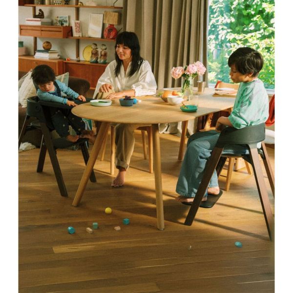 Chaise haute Steps complète avec baby set et plateau Blanc / Natural