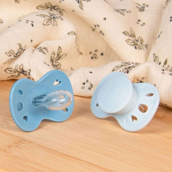 Lot de 2 sucettes anatomiques 18 mois+ Essentielle Bleu clair et foncé