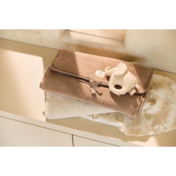 Tapis à langer nomade Cloudy Rib Milky Coffee