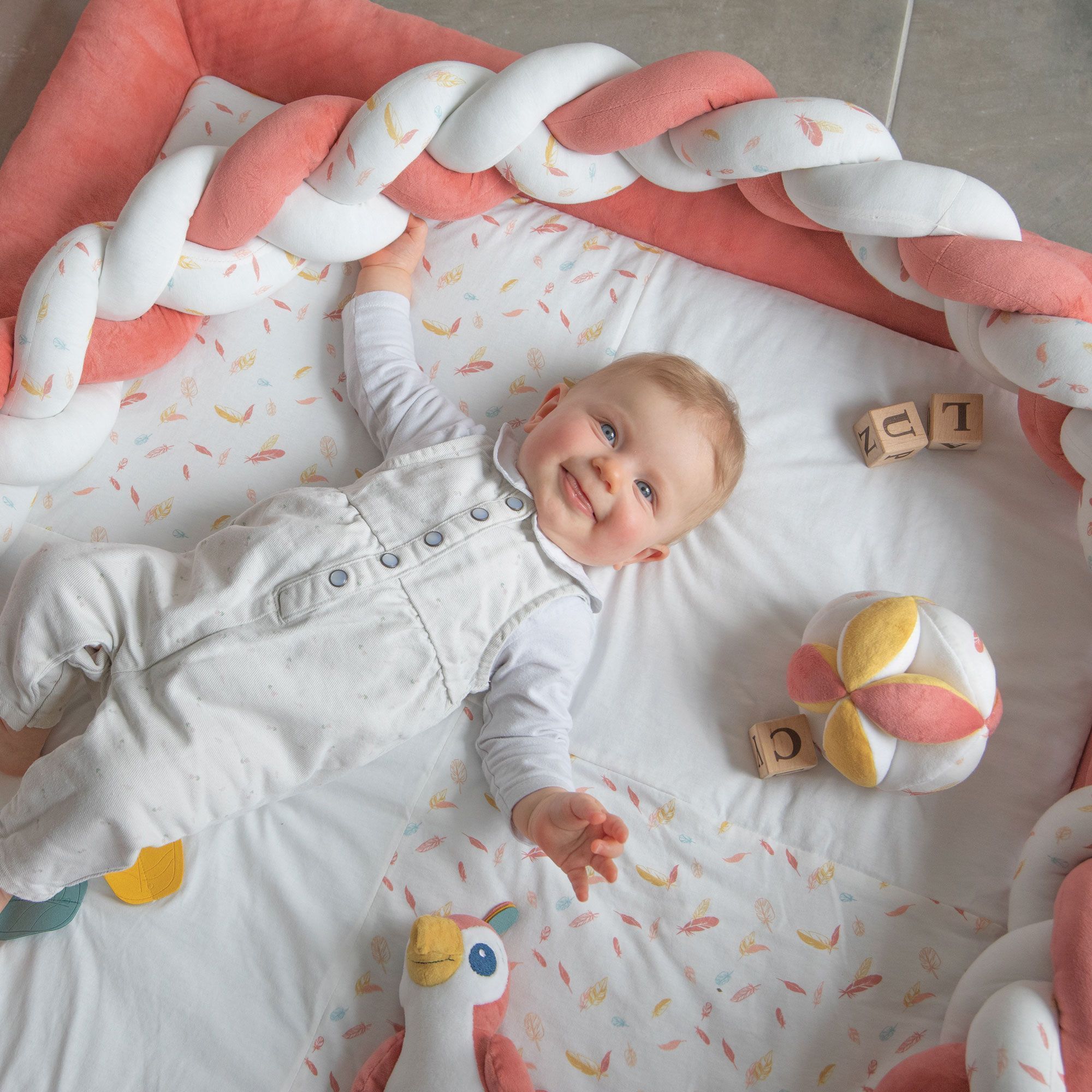 Tapis de parc antidérapant INDOOR étoiles grises DOMIVA, Vente en ligne de Parc  bébé