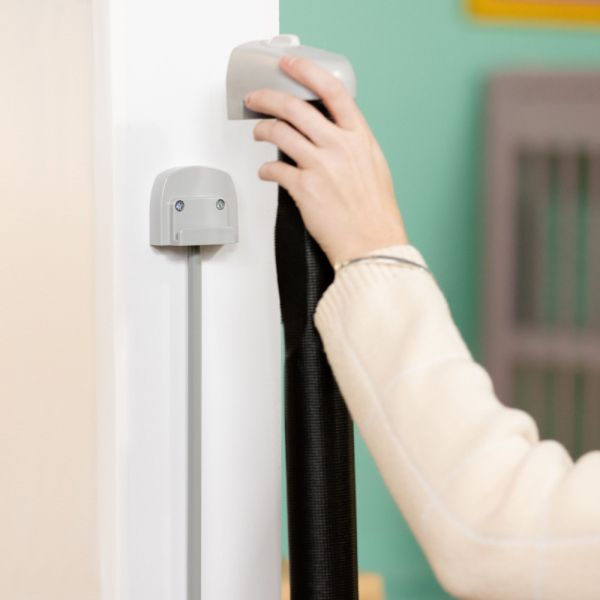 Barrière de sécurité enfant , Jusqu'à 136 cm, Auto Lock, Retractable, Facile à installer