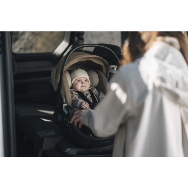 Siège auto i-Size Maple Connect Black