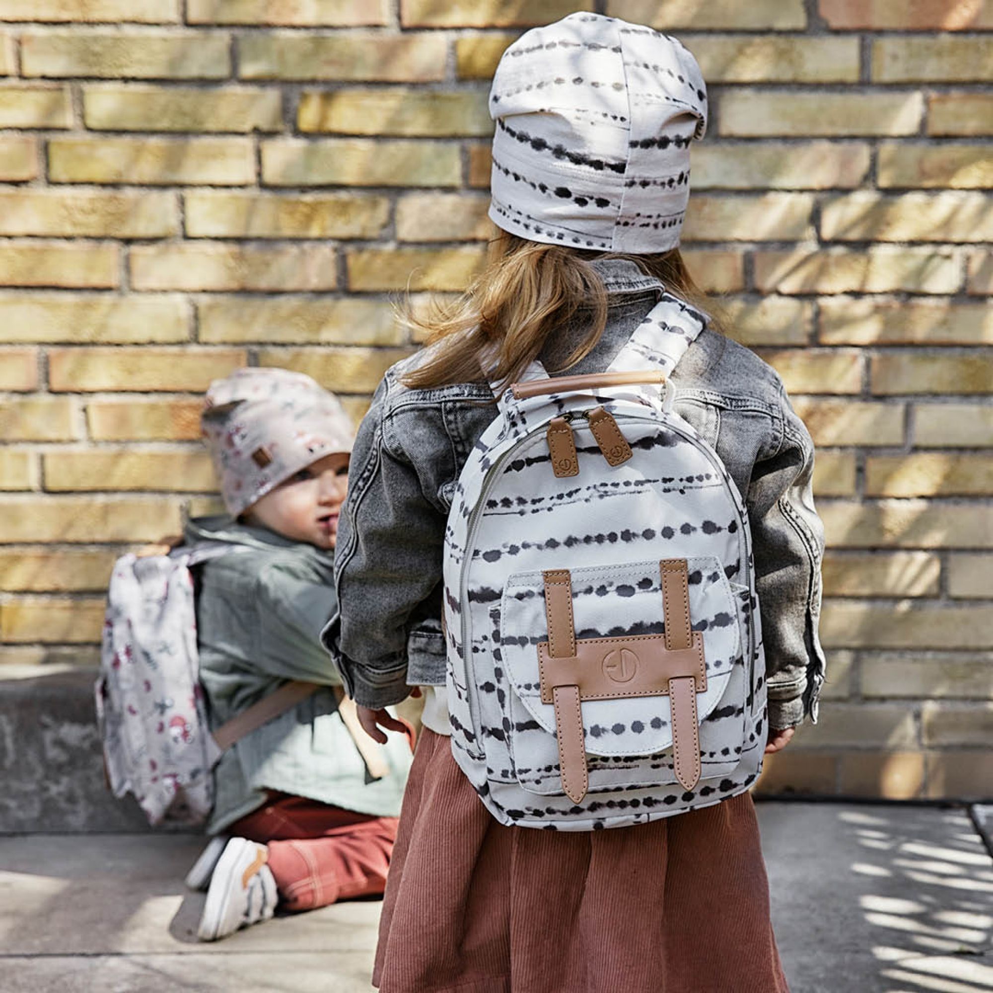 Sac à dos pour entrée en crèche/ maternelle blanc et gris étoilé