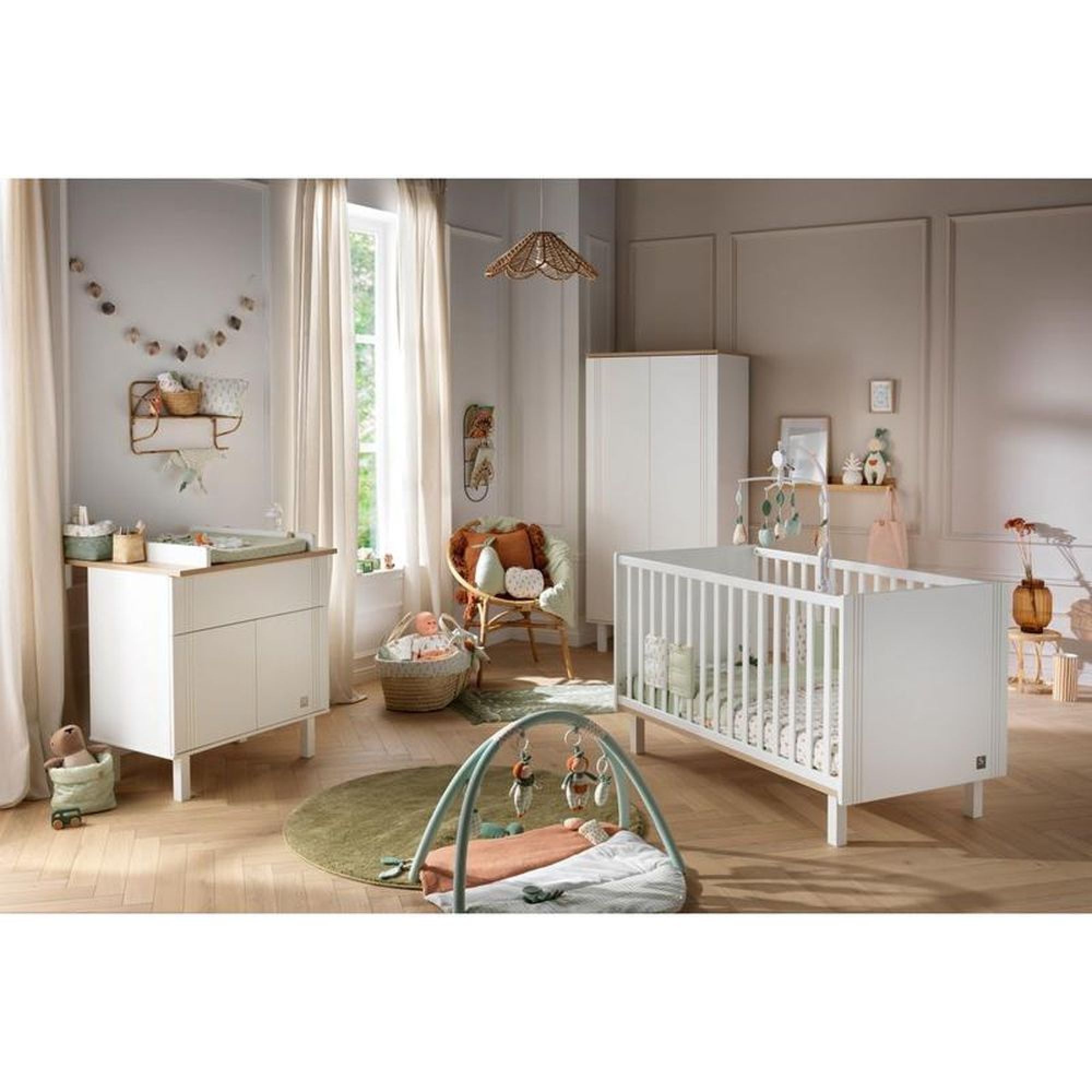 Chambre trio lit bébé Little Big Bed 70x140 cm + armoire + commode