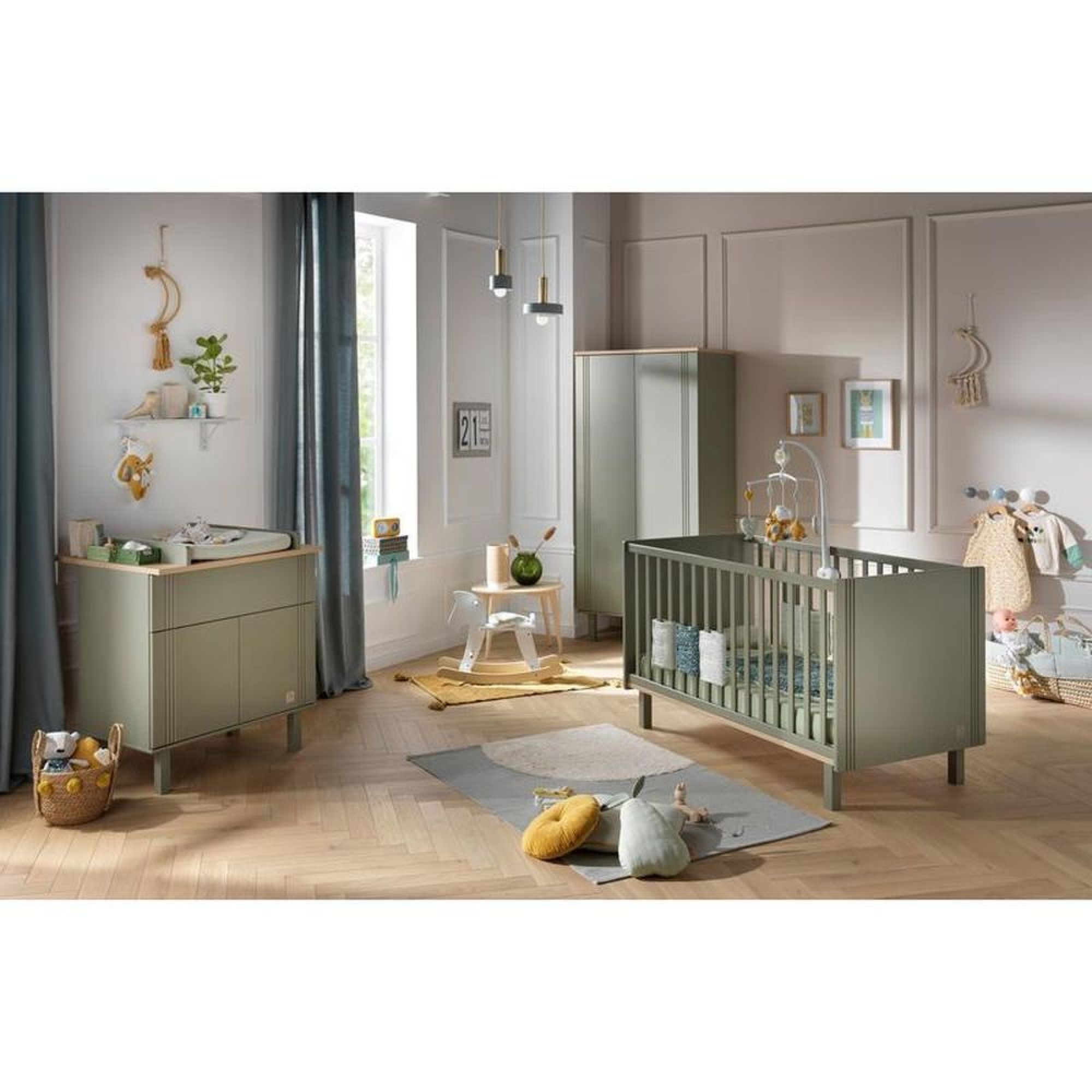 Chambre trio lit bébé Little Big Bed 70x140 cm + armoire + commode