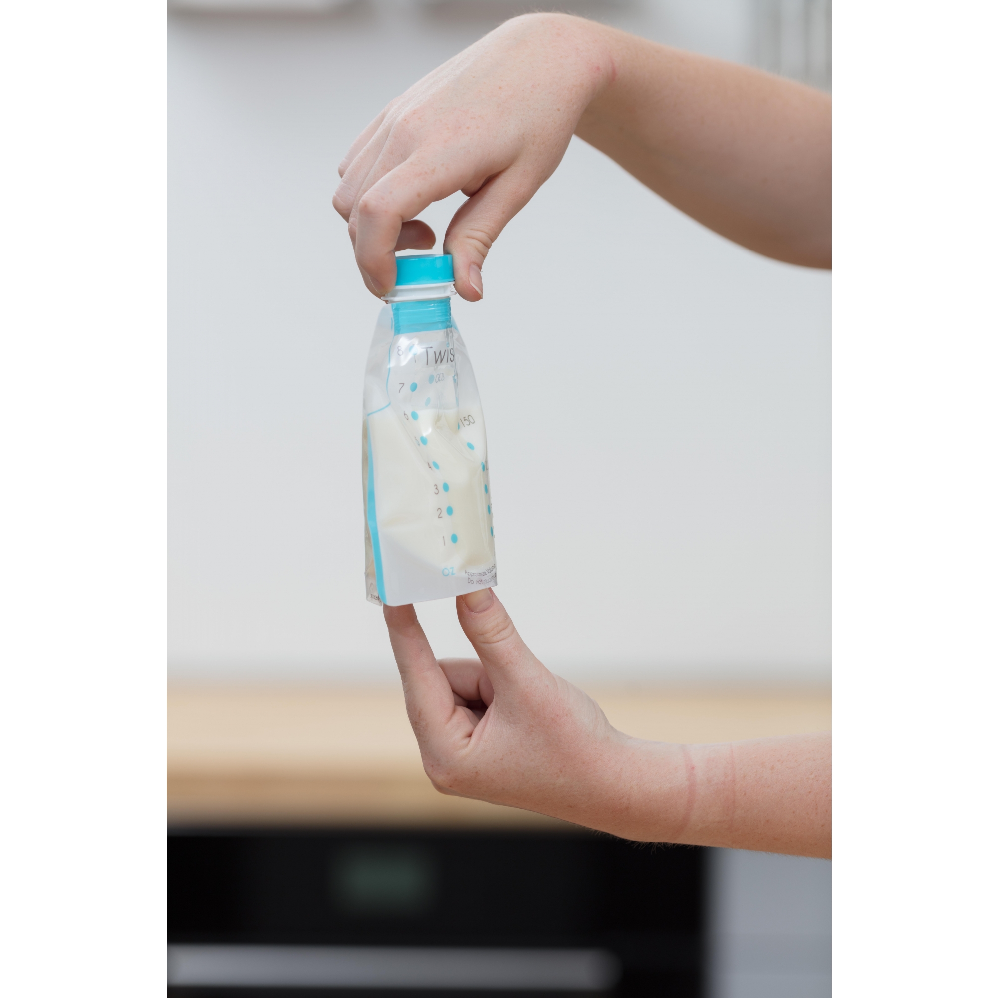 conserver et nourrir de courage BABYMOOV Twist Grand Starter Set au pompage 