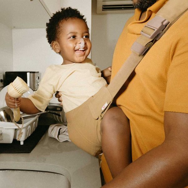 Porte bébé Sling Upsie Camel
