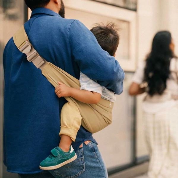 Porte bébé Sling Upsie Camel