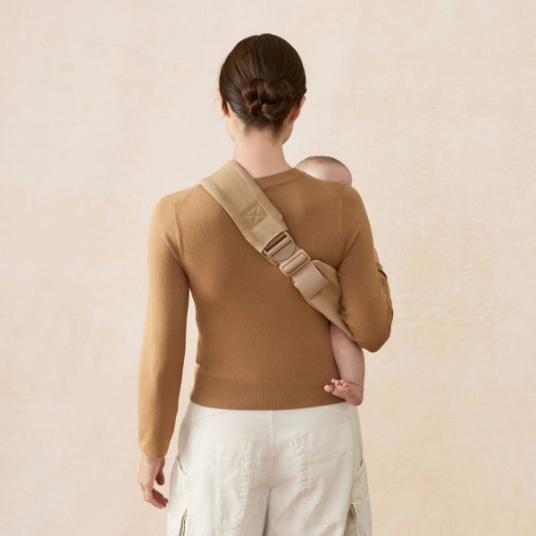 Porte bébé Sling Upsie Camel