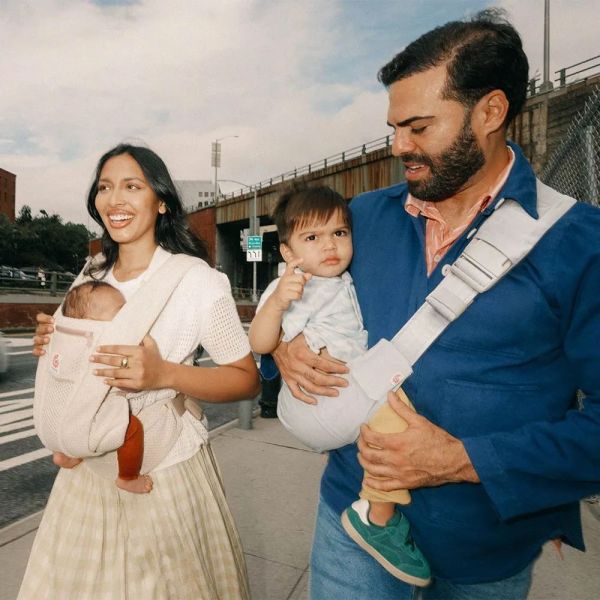 Porte bébé Sling Upsie Pearl grey