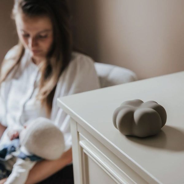 Veilleuse bébé et allaitement trèfle Luck gris clair