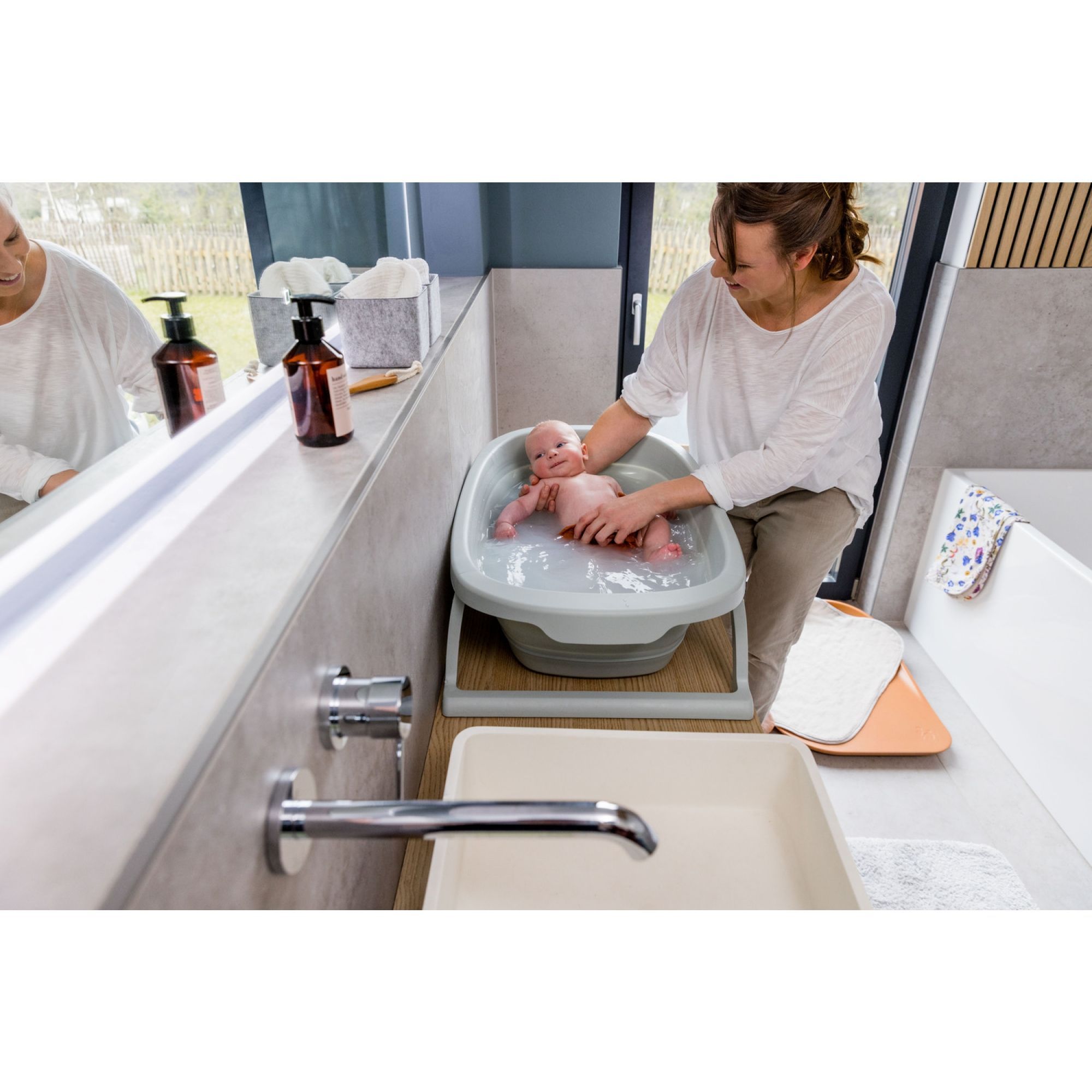 Stokke Flexi Bath baignoire pour nouveau-né économiseur d'eau